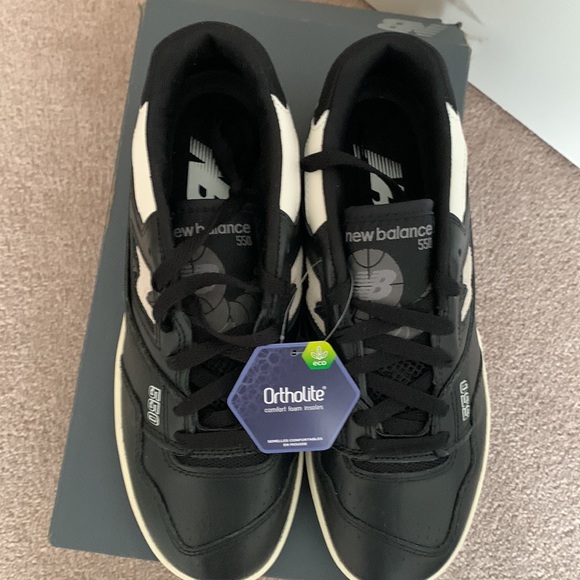 New Balance 550 - Picture 3 of 6